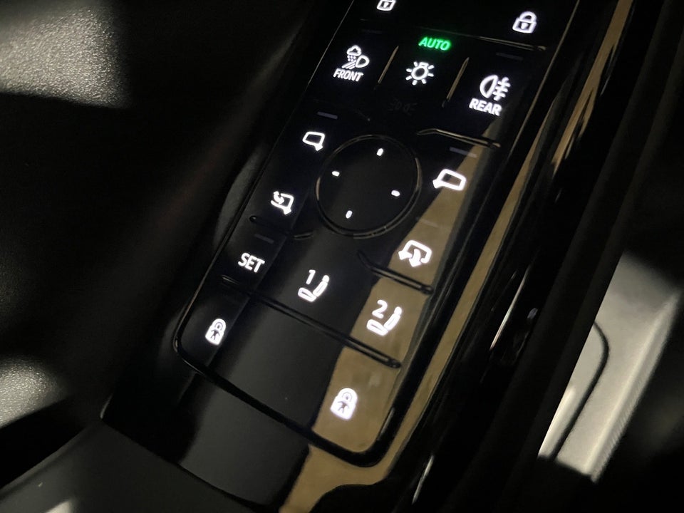 Audi Q6 e-tron S-line quattro 5d