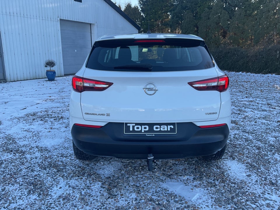 Opel Grandland X 1,2 T 130 Enjoy 5d
