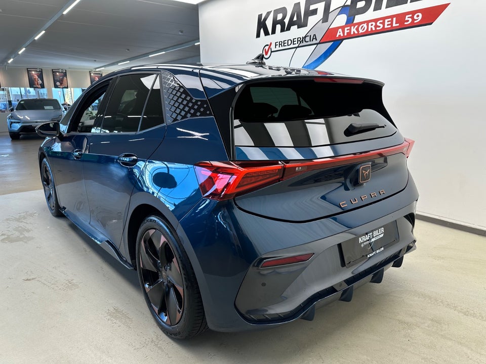 Cupra Born 58  5d