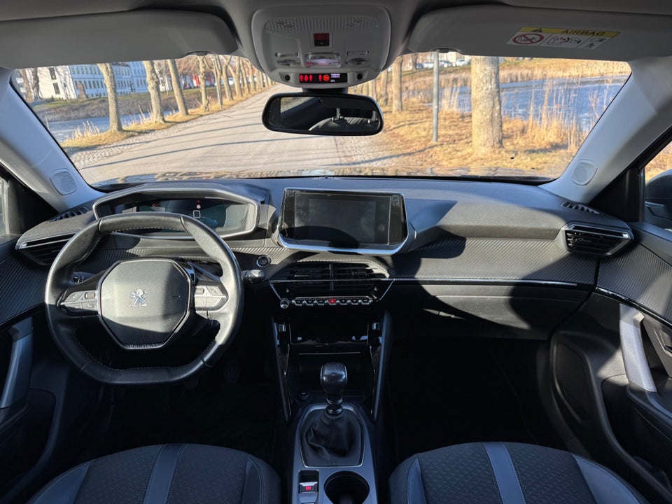 Peugeot 2008 1,2 PureTech 100 Allure Pack 5d