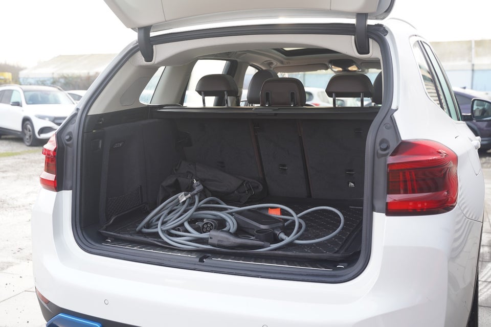 BMW iX3 Charged Impressive 5d