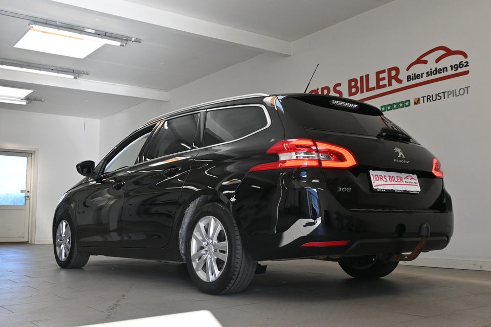 Peugeot 308 1,6 BlueHDi 120 Allure Sky SW 5d