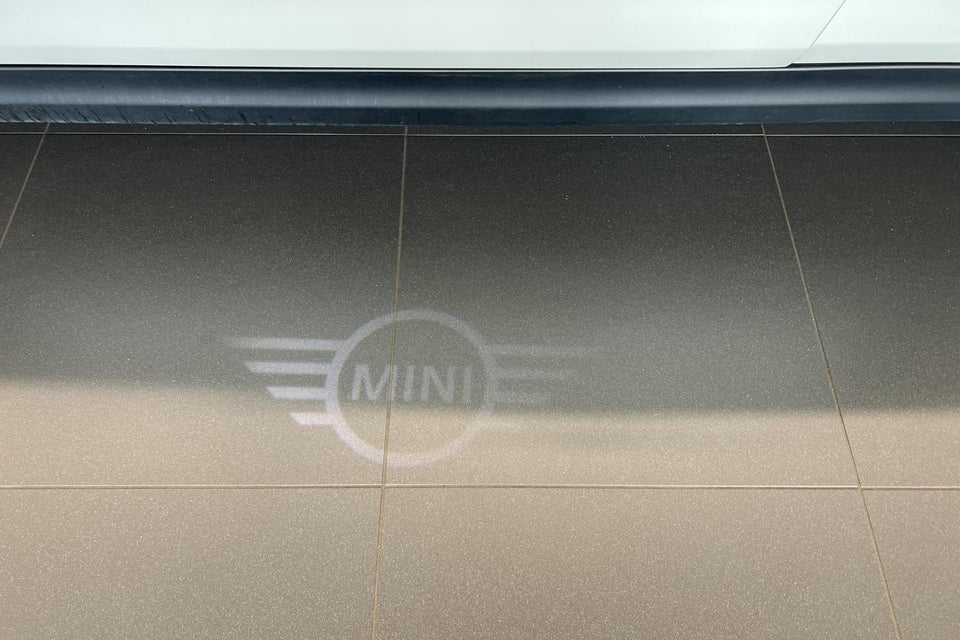 MINI Cooper SE Classic Trim 3d