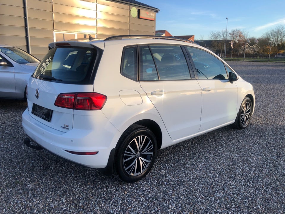VW Golf Sportsvan 1,6 TDi 110 Allstar DSG BMT 5d