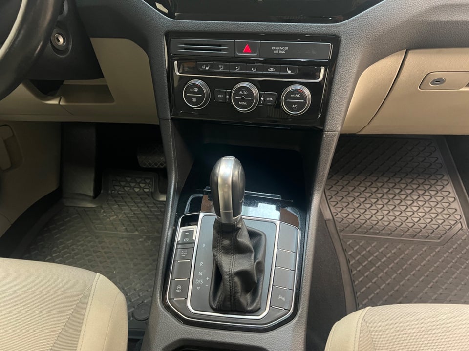 VW Golf Sportsvan 2,0 TDi 150 Highline DSG BMT 5d