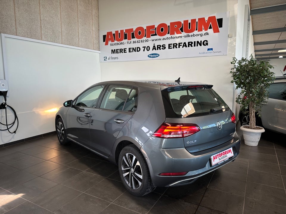 VW Golf VII 1,6 TDi 115 IQ.Drive DSG 5d