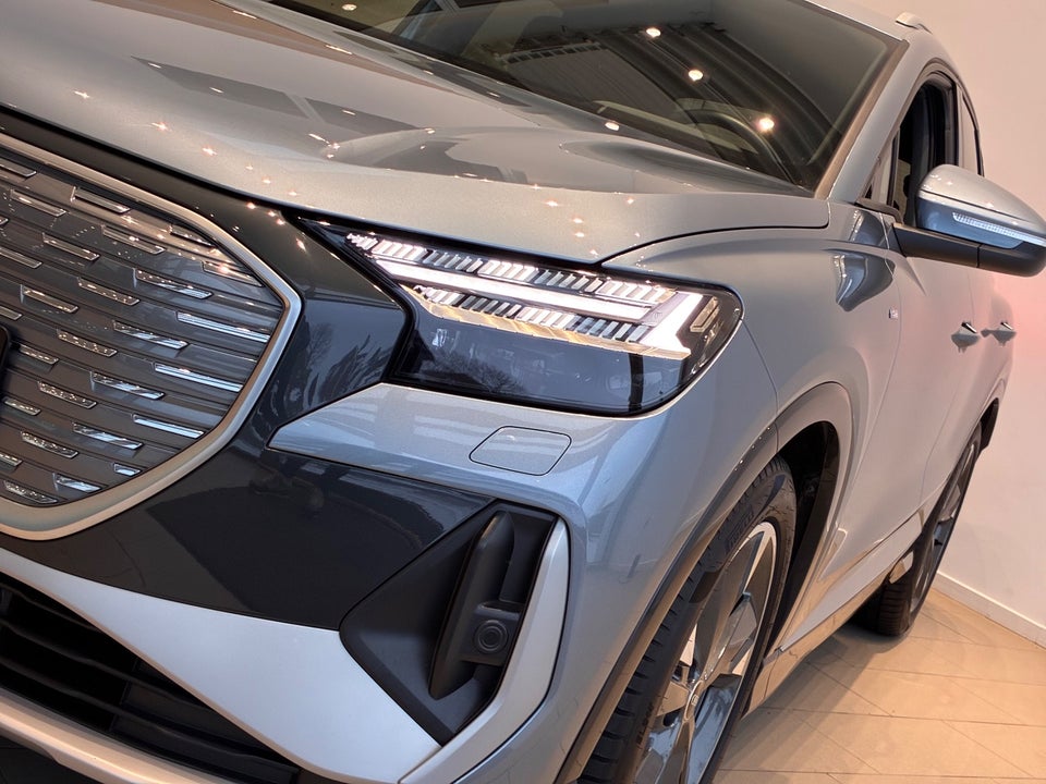 Audi Q4 e-tron 40 S-line 5d