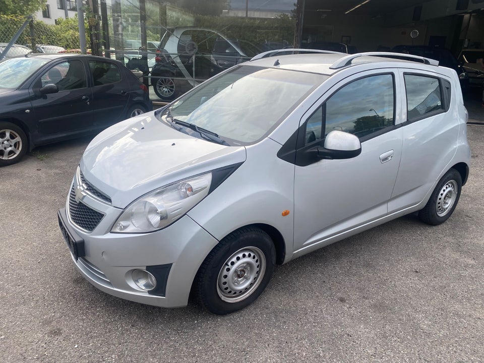 Chevrolet Spark 1,0 LT 5d