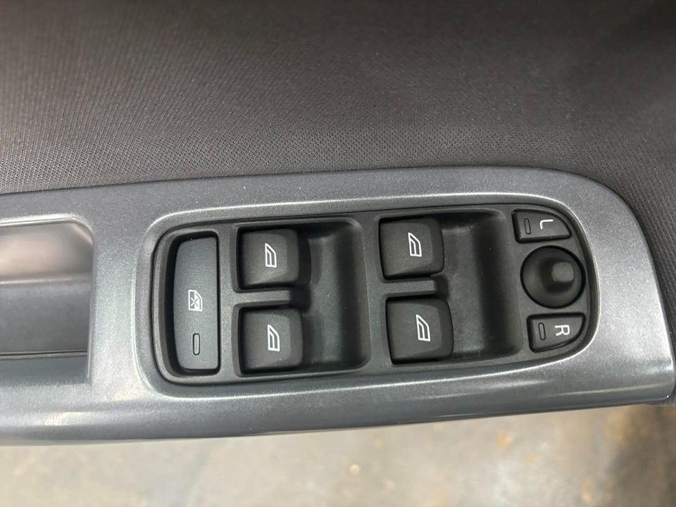 Volvo V50 1,6 Style 5d