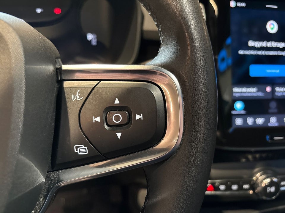 Volvo XC40 ReCharge Extended Range Core 5d