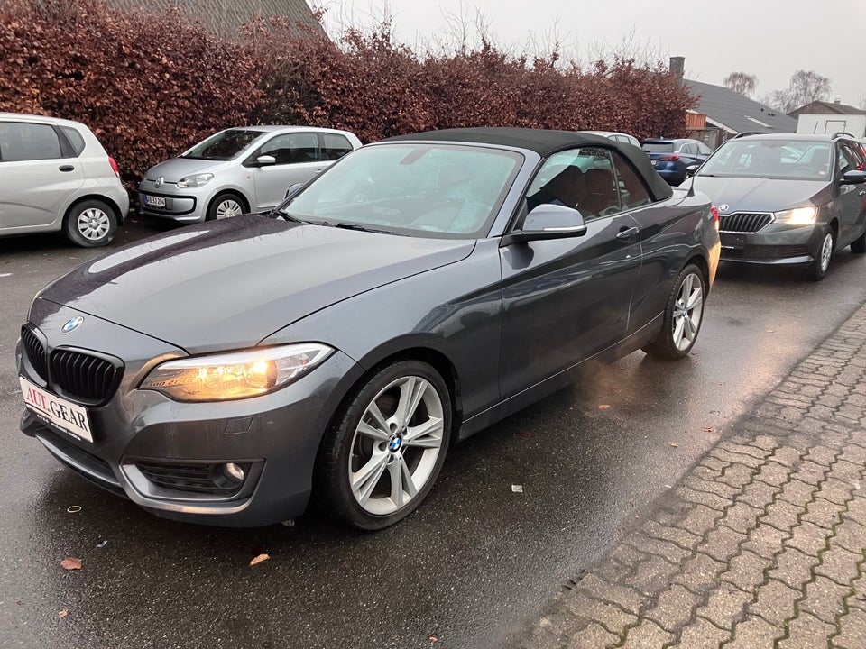 BMW 220i 2,0 Cabriolet aut. 2d