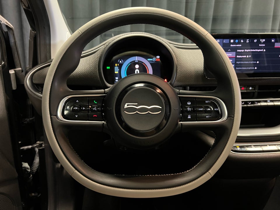 Fiat 500e 42 la Prima by Bocelli 3d