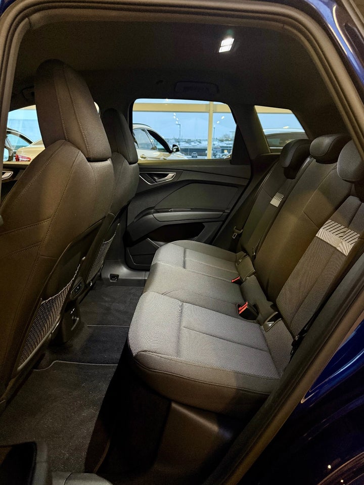 Audi Q4 e-tron 40 Advanced 5d