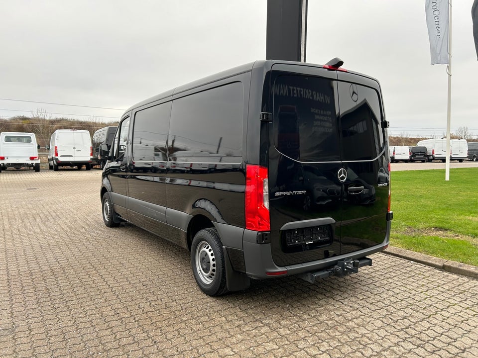 Mercedes Sprinter 215 2,0 CDi A2 Kassevogn aut. FWD