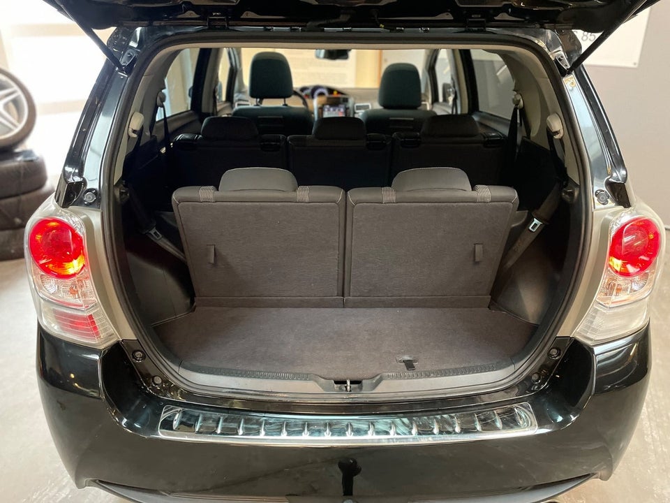 Toyota Verso 1,6 D-4D T2 Premium Skyview 5d