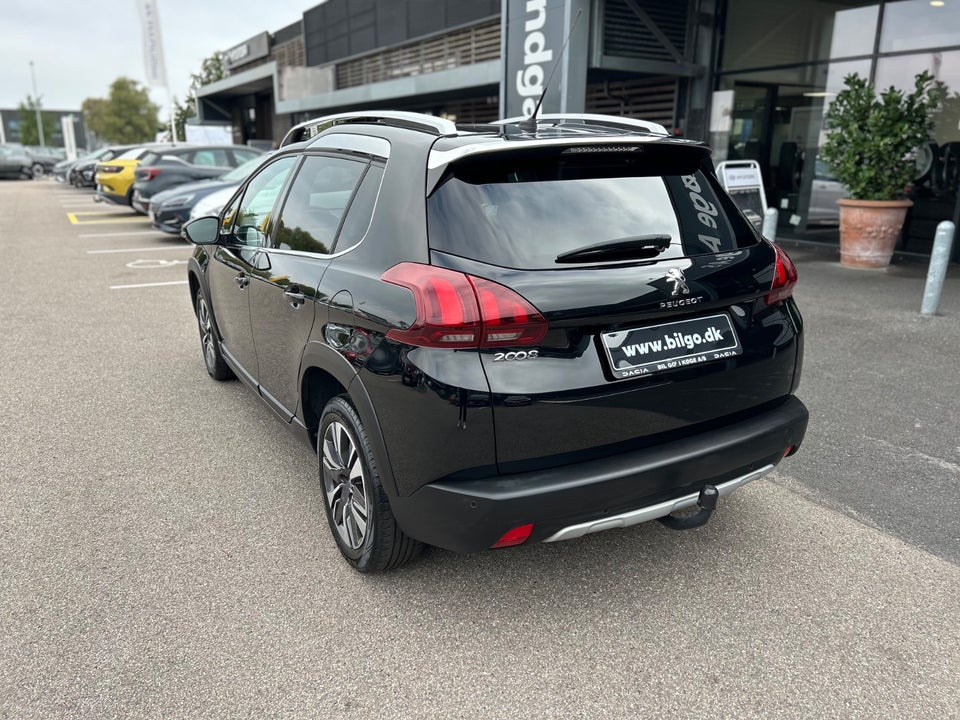 Peugeot 2008 1,2 PureTech 130 Allure+ 5d