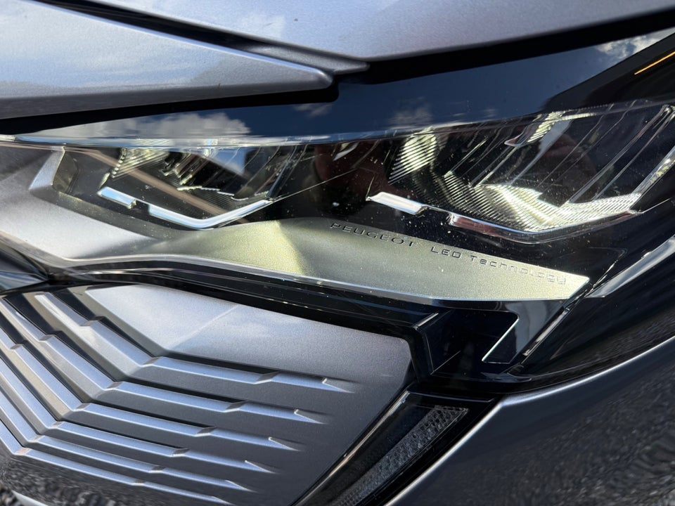 Peugeot 3008 1,6 Hybrid Allure Pack EAT8 5d