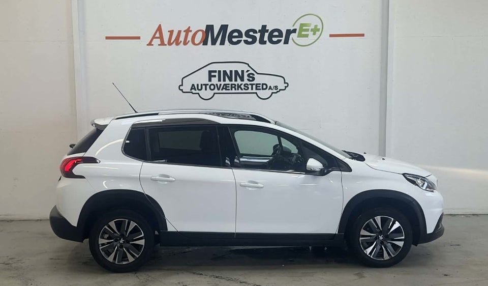 Peugeot 2008 1,2 e-THP 110 Allure Sky EAT6 5d