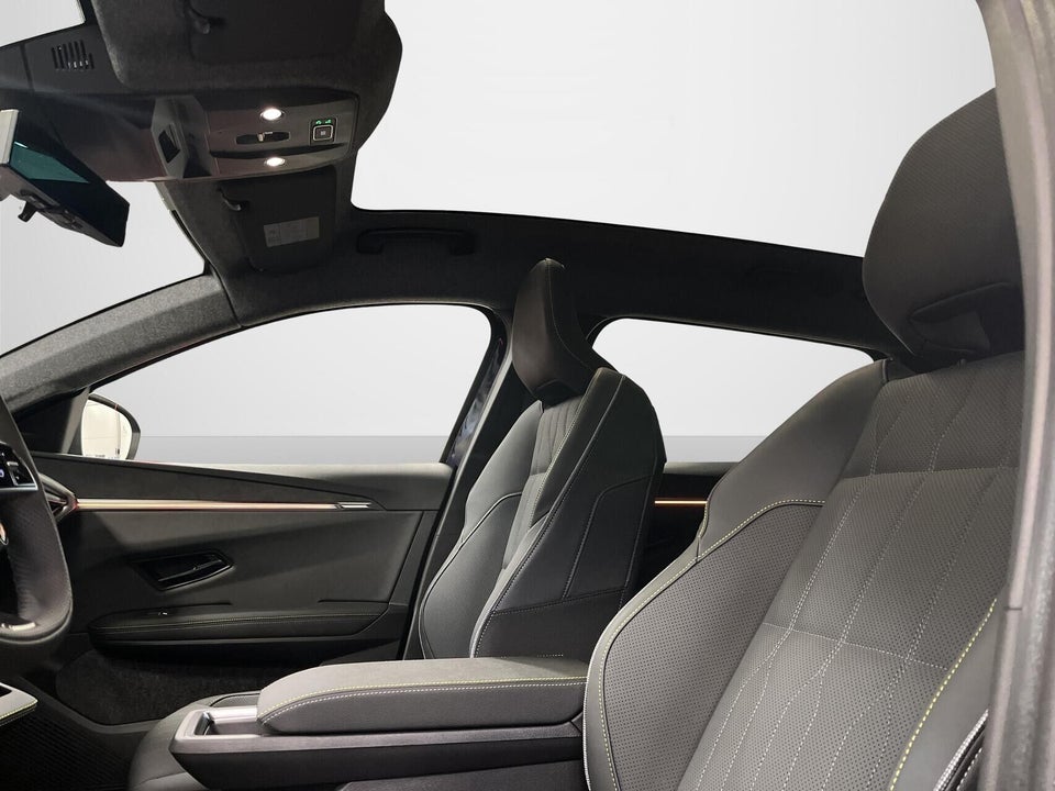Renault Scenic E-Tech 87 Iconic 5d