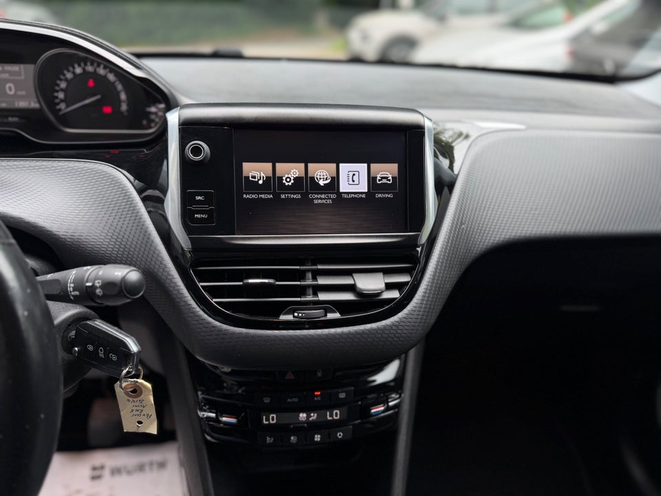 Peugeot 2008 1,6 BlueHDi 100 Allure 5d