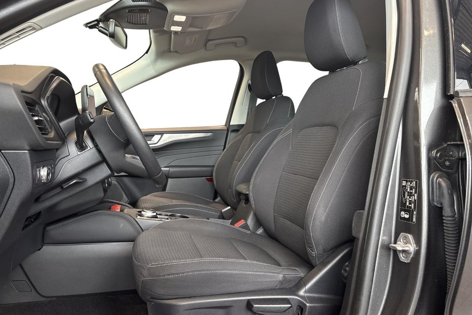 Ford Kuga 2,5 PHEV Titanium CVT 5d