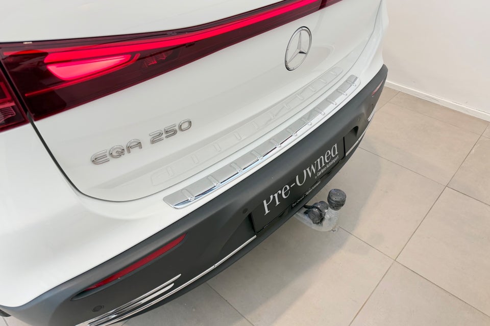 Mercedes EQA250 Progressive 5d