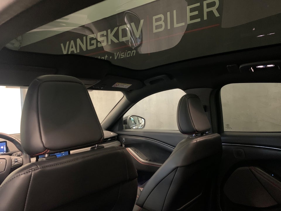 Ford Mustang Mach-E 75 Premium Standard Range AWD 5d