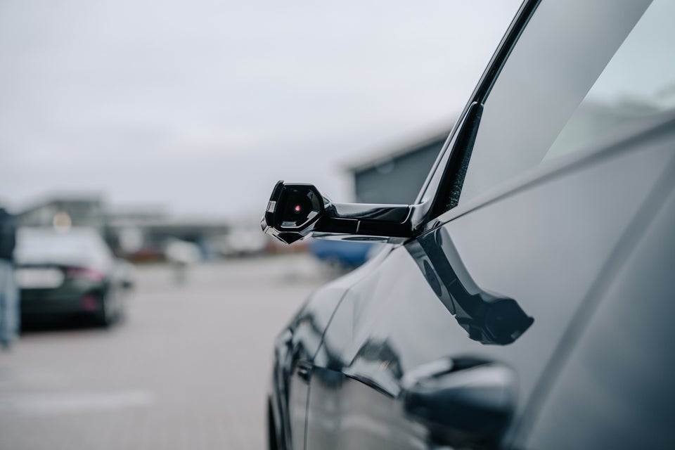 Audi Q8 e-tron 55 Advanced quattro 5d