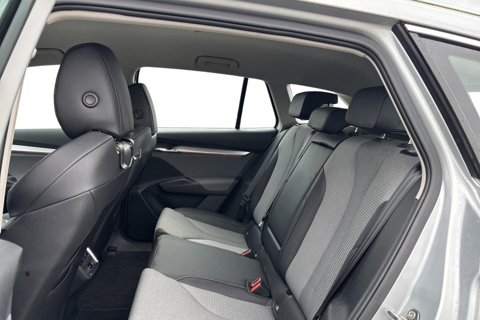 Skoda Enyaq 80 iV Plus 5d