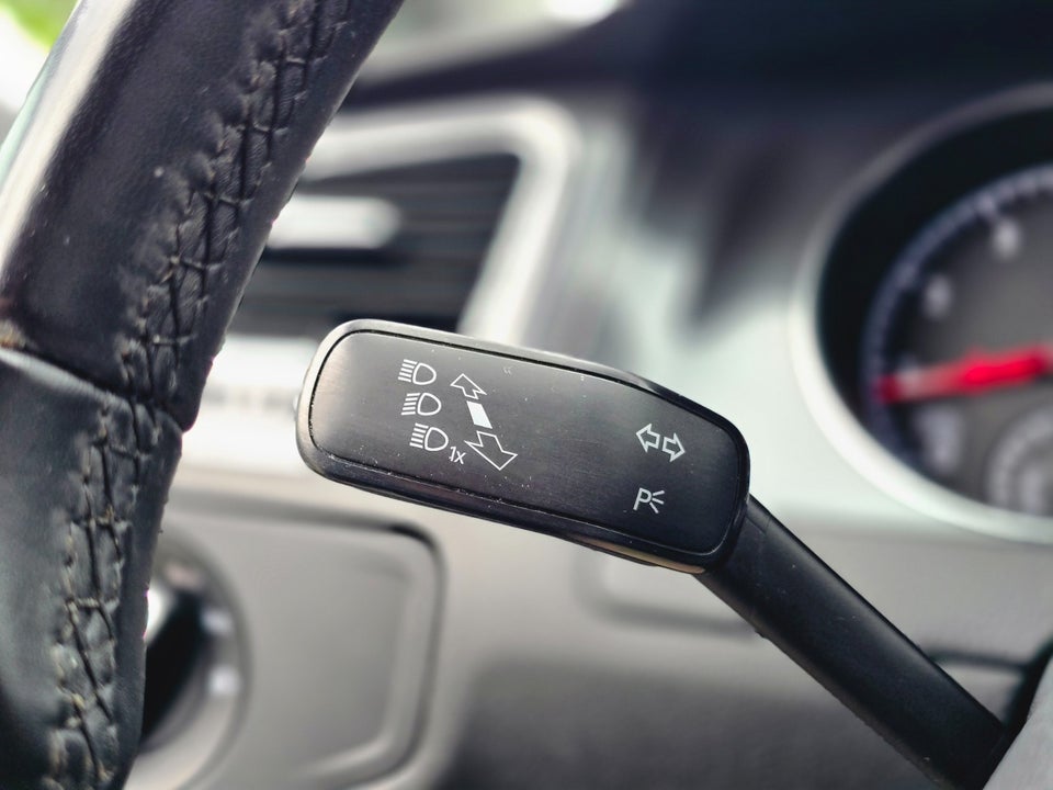 VW Golf VII 1,5 TSi 130 Comfortline DSG 5d