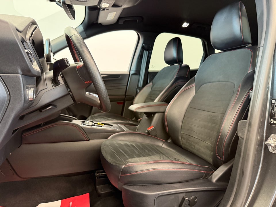 Ford Kuga 2,5 PHEV ST-Line X CVT 5d