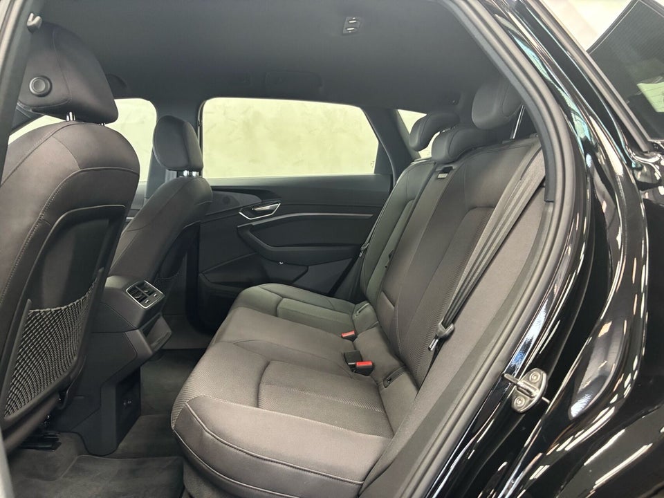 Audi Q8 e-tron 50 Prestige quattro 5d