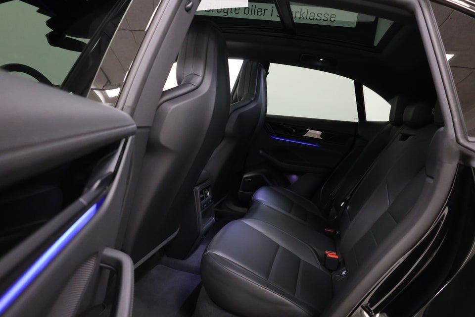 Porsche Macan 4 5d