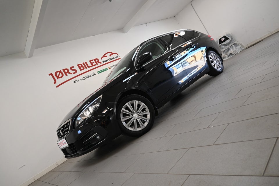 Peugeot 308 1,5 BlueHDi 130 Allure Grand SW 5d