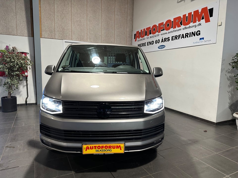 VW Transporter 2,0 TDi 102 Kombi kort