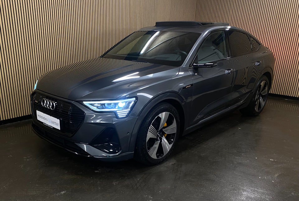 Audi e-tron 55 S-line Sportback quattro 5d