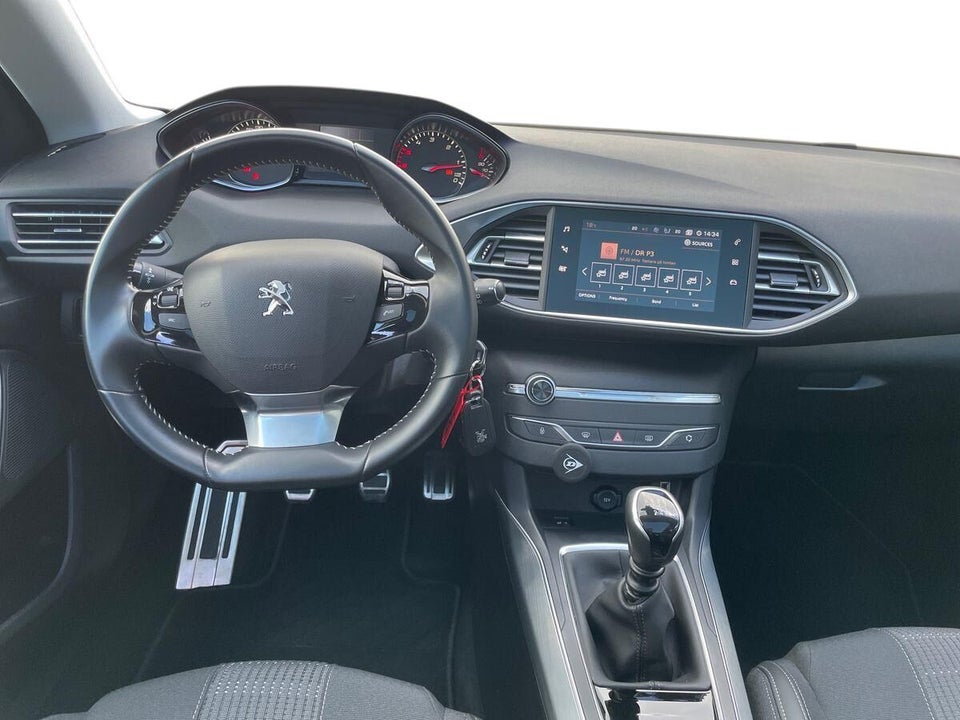 Peugeot 308 1,5 BlueHDi 130 Selection Sky SW 5d
