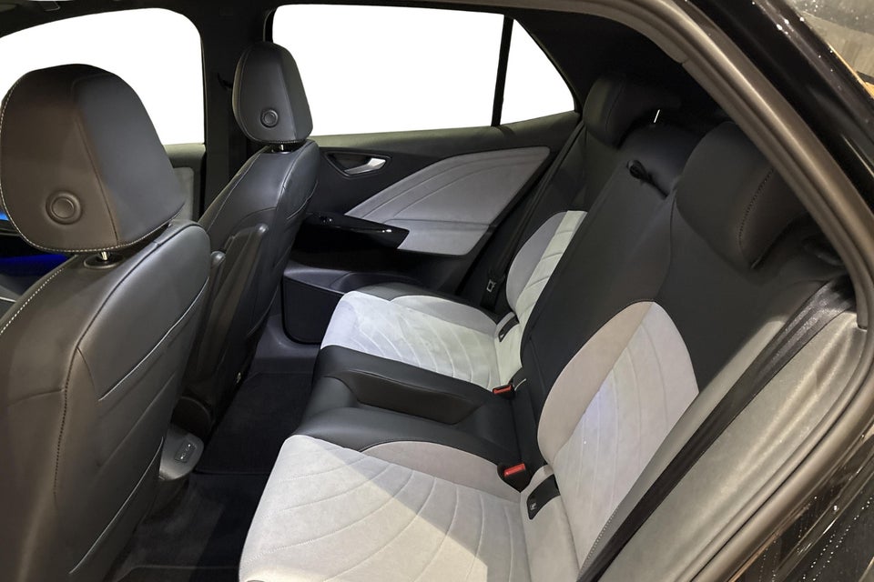 VW ID.3 77 Pro S 75 Years Edition 5d