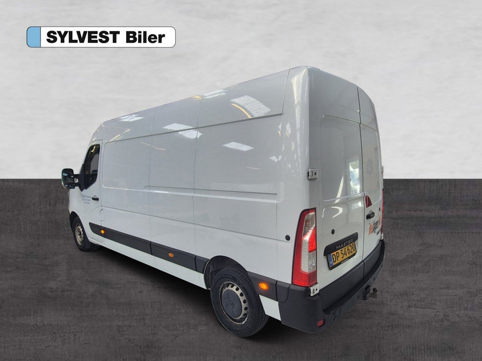 Renault Master IV T35 2,3 dCi 145 L3H2 Kassevogn RWD