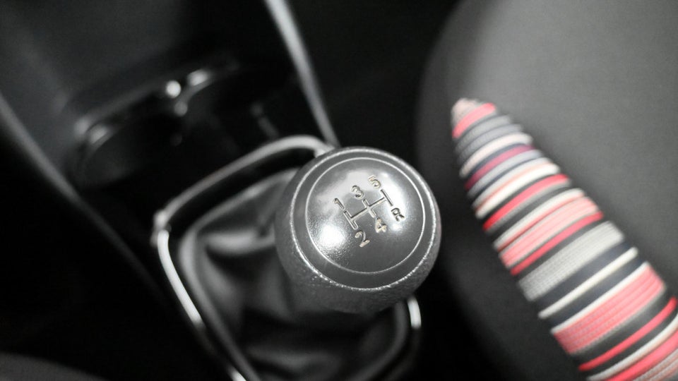 Citroën C1 1,0 VTi Shine 5d