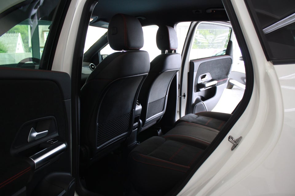 Mercedes B200 d 2,0 AMG Line aut. 5d