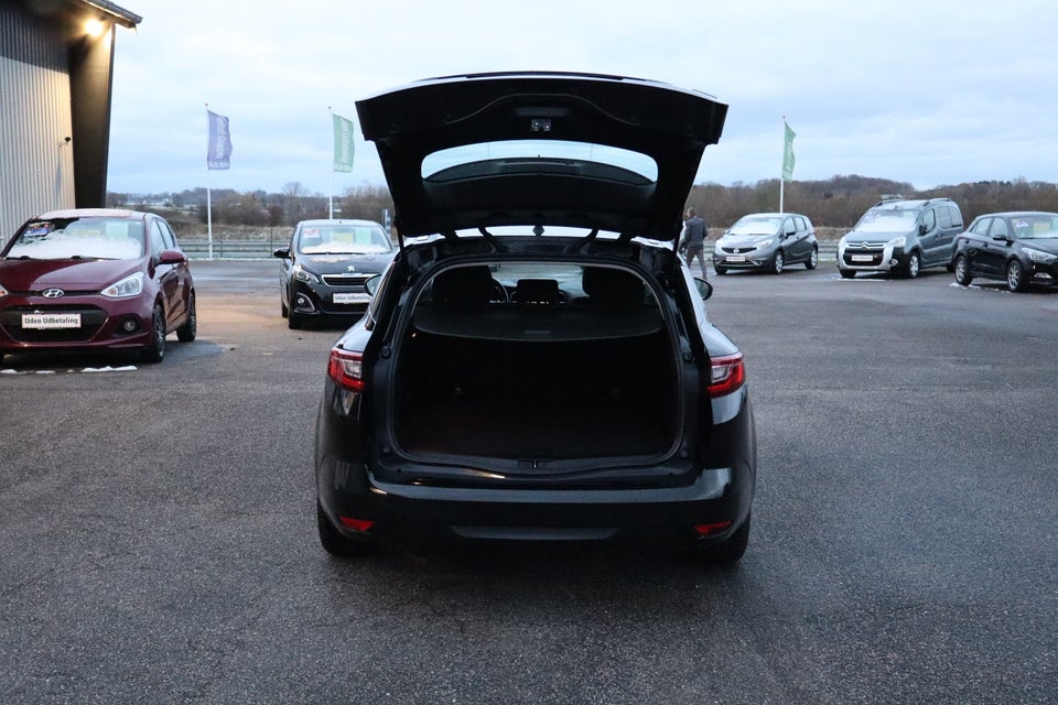 Renault Megane IV 1,5 dCi 115 Zen Sport Tourer EDC 5d