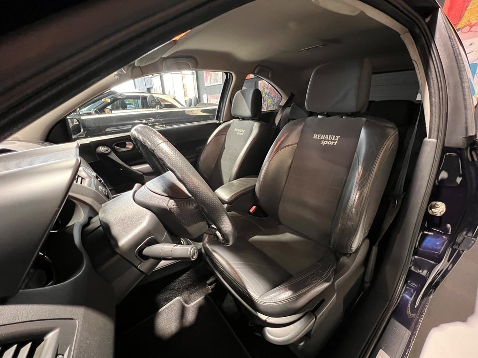 Renault Megane II 2,0 16V Sport 225 3d