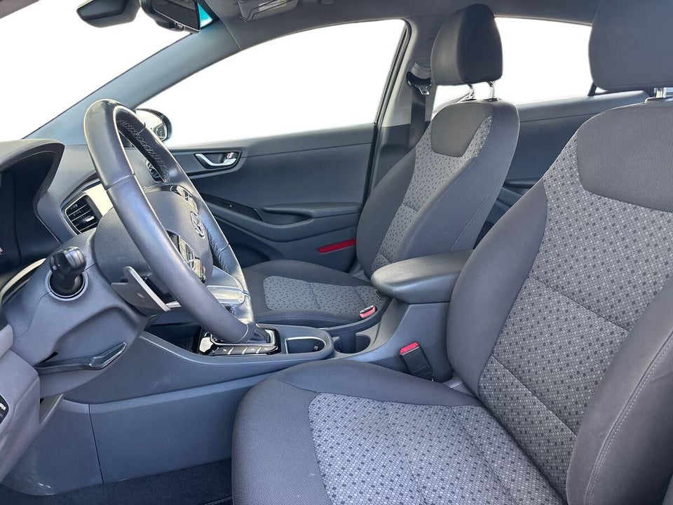 Hyundai Ioniq 1,6 PHEV Premium DCT 5d