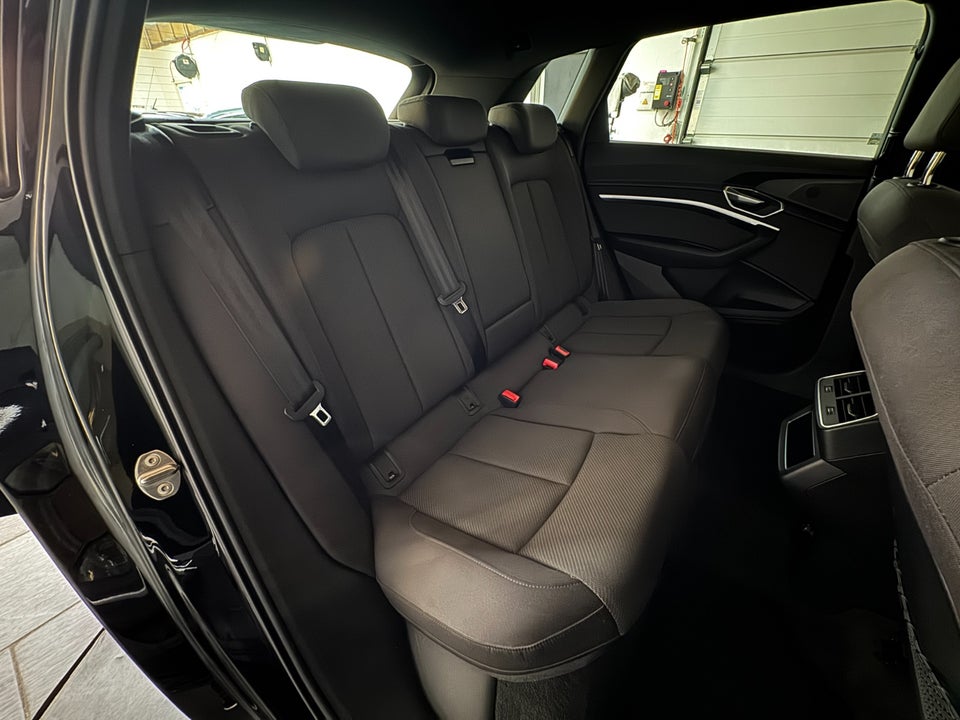 Audi e-tron 55 Prestige quattro 5d