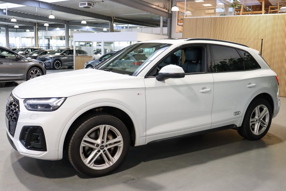 Audi Q5 50 TFSi e quattro S-tr. 5d