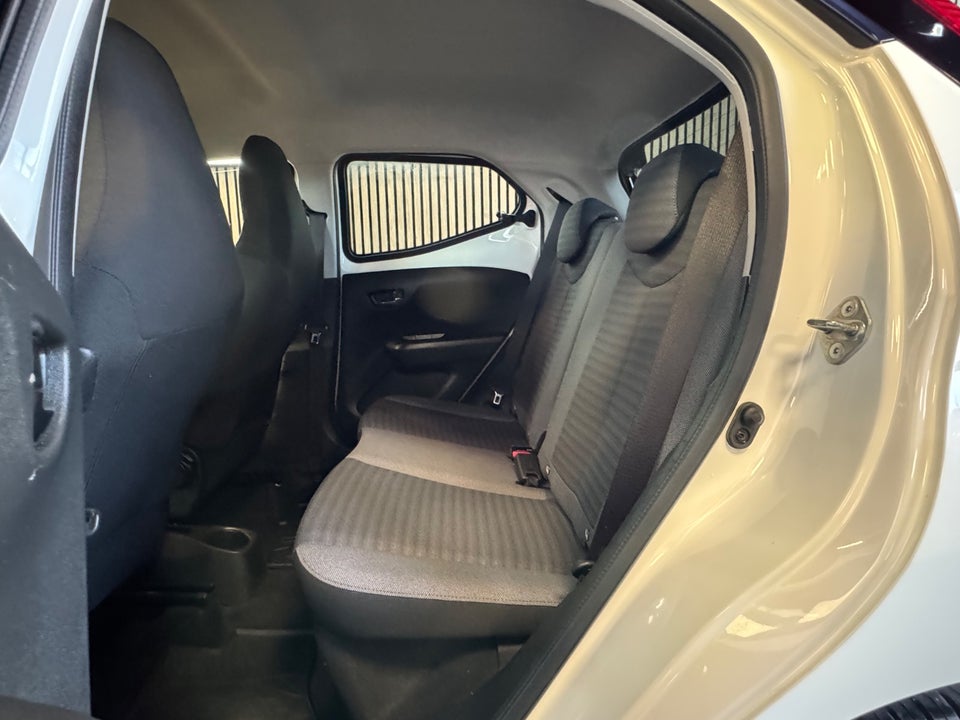Toyota Aygo 1,0 VVT-i x-press 5d