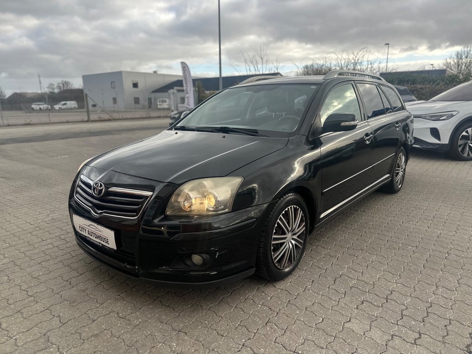 Toyota Avensis 2,0 Sol stc. 5d