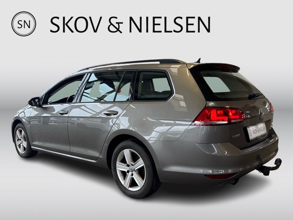 VW Golf VII 1,6 TDi 105 Comfortline Variant DSG BM 5d