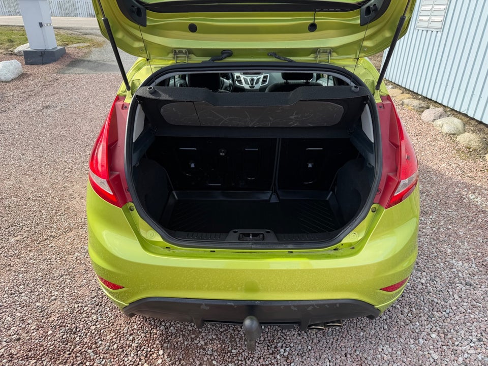 Ford Fiesta 1,6 Ti-VCT Titanium 5d